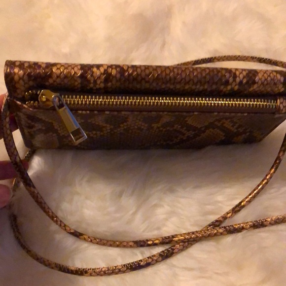 NWOT RZ Gold & Brown Animal Print Crossbody Wallet Gold Accents - Picture 2 of 9